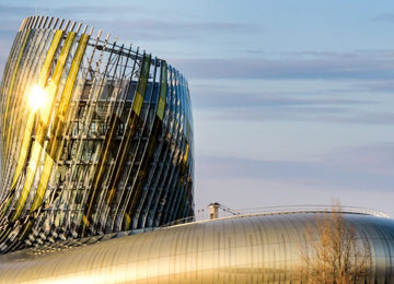 architecture extérieure de la cité du vin