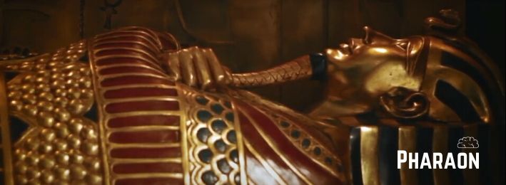 tombeau égyptien couché